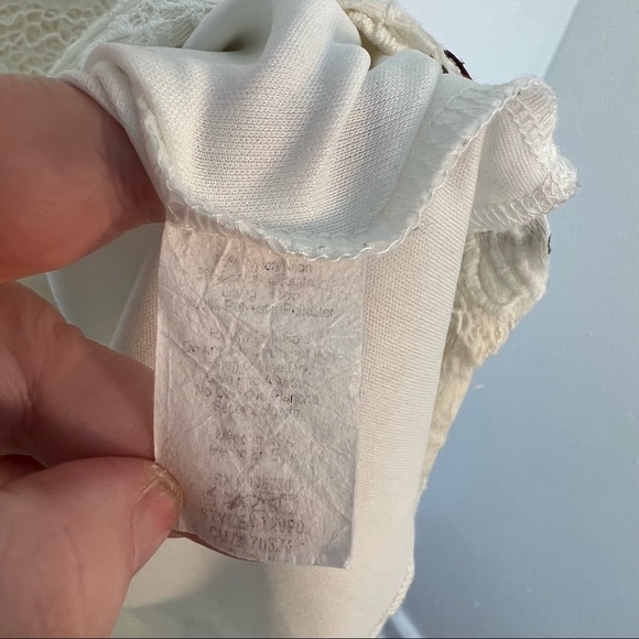 Bluebell Tank Top Lace Ruffle White Floral Embroidered - Picture 10 of 10